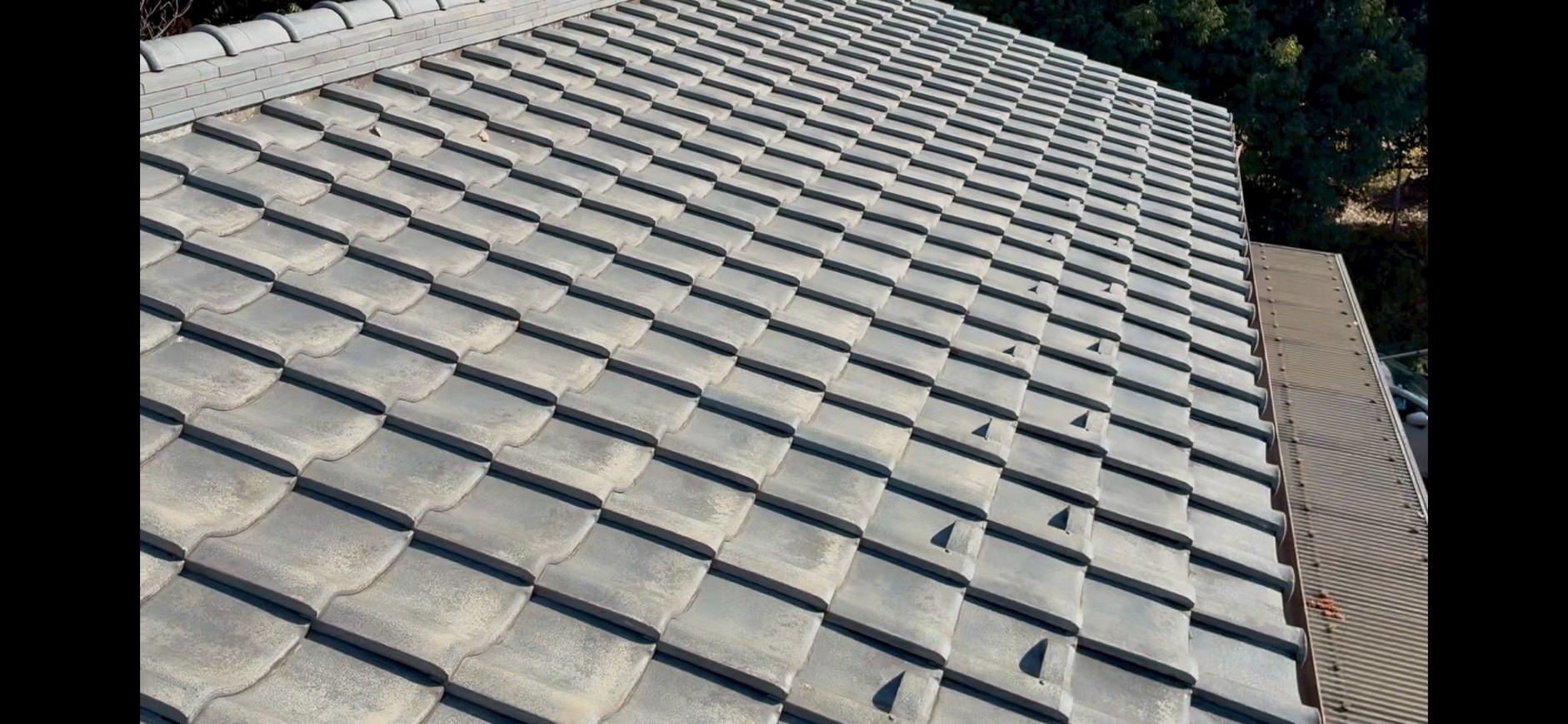 さいたま市大宮区にて訪問業者の指摘が不安とのことで屋根の無料点検を実施